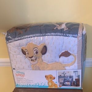 Disney Baby Lion King 3 Piece Crib Set Brand New